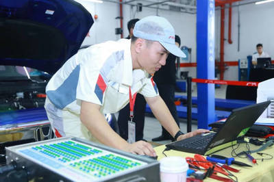 廣本一店喜訊:獲廣汽本田第十三屆售后服務(wù)技術(shù)技能競賽總決賽亞軍、2019年本田全球售后服務(wù)技術(shù)技能競賽資格